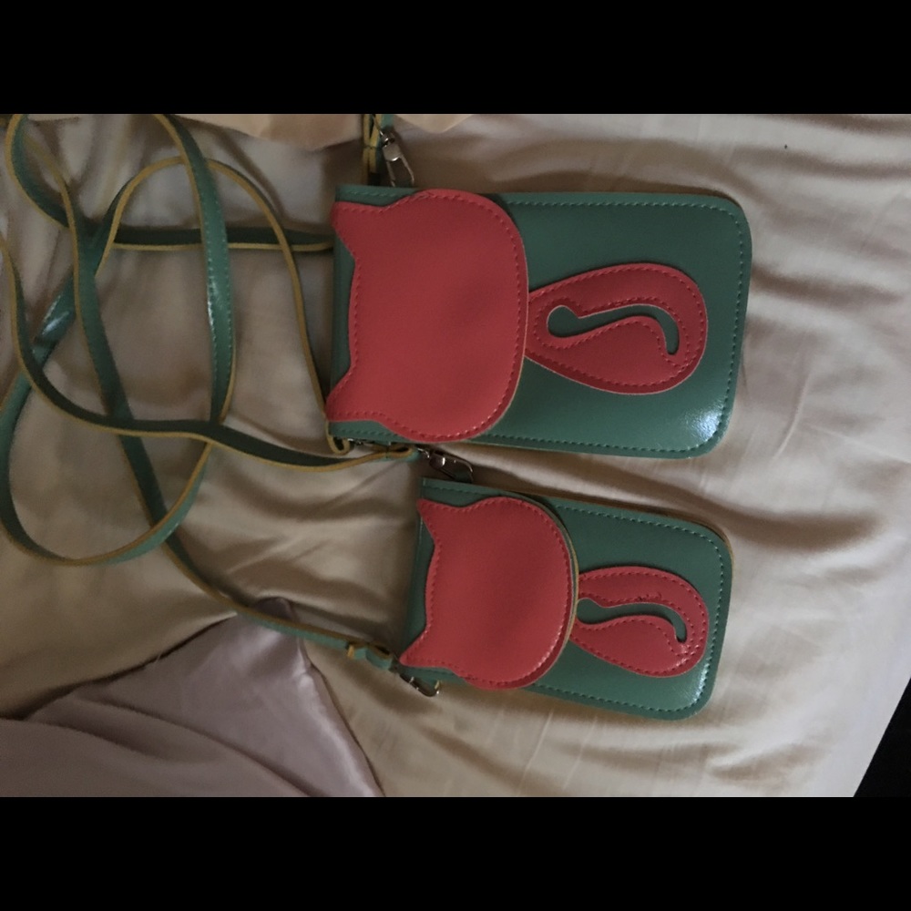 Cat crossbody